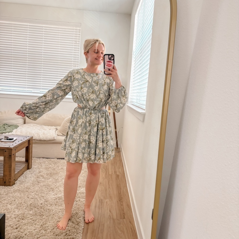 Lulus floral dress size medium